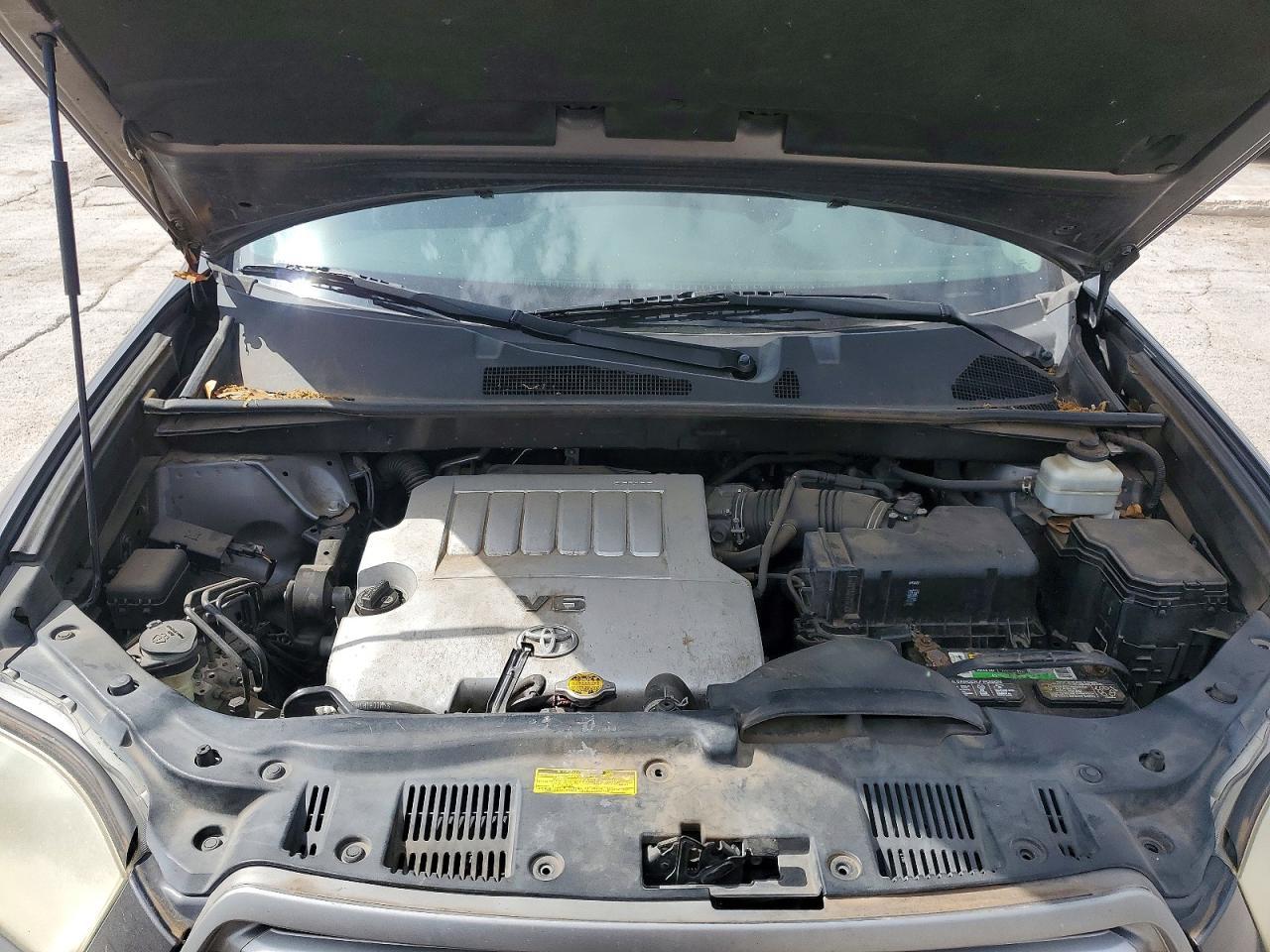 2010 TOYOTA HIGHLANDER