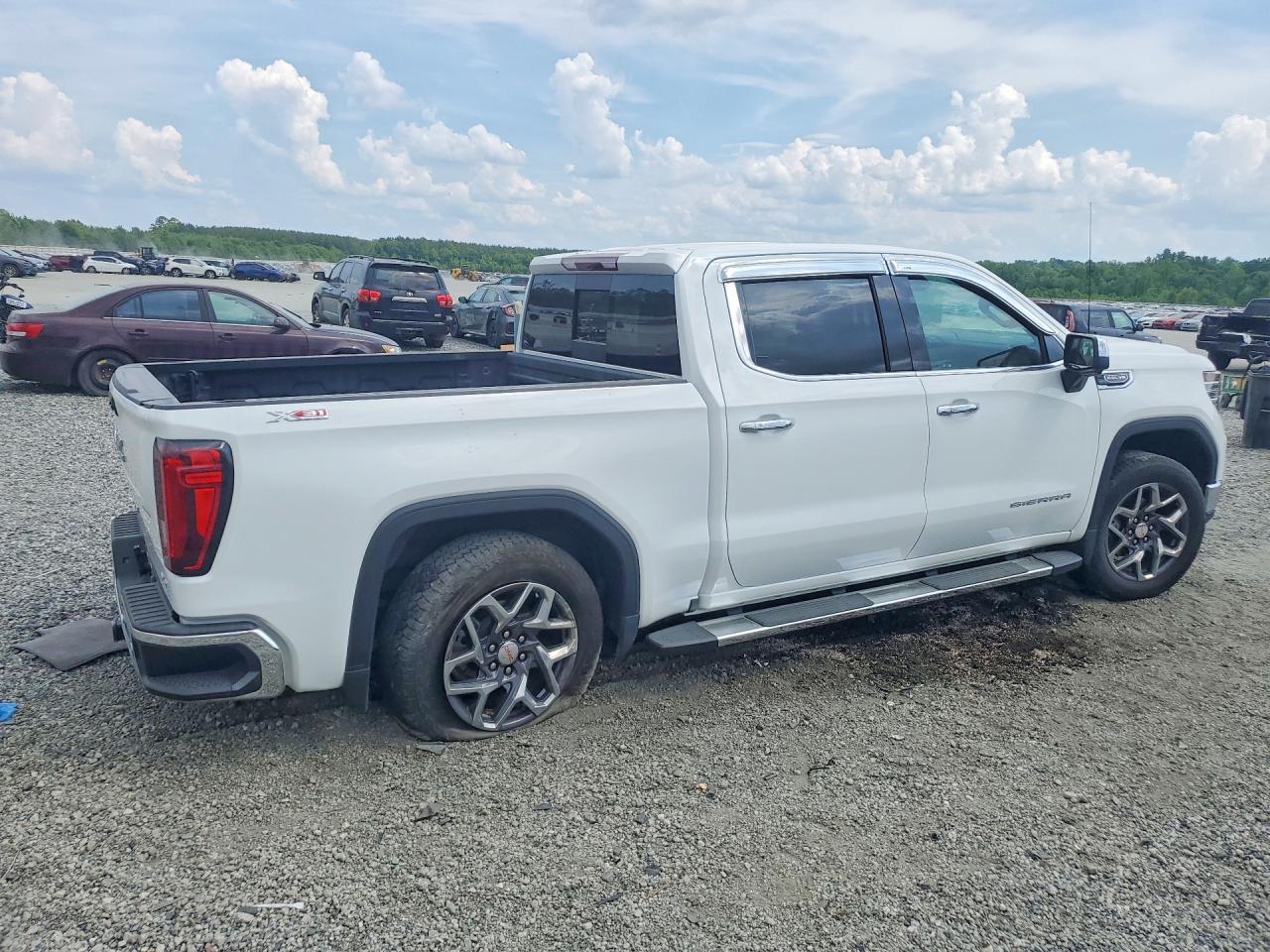 2023 GMC Sierra