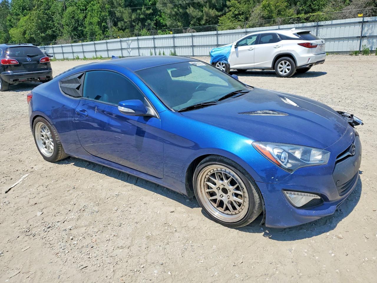 2016 HYUNDAI GENESIS