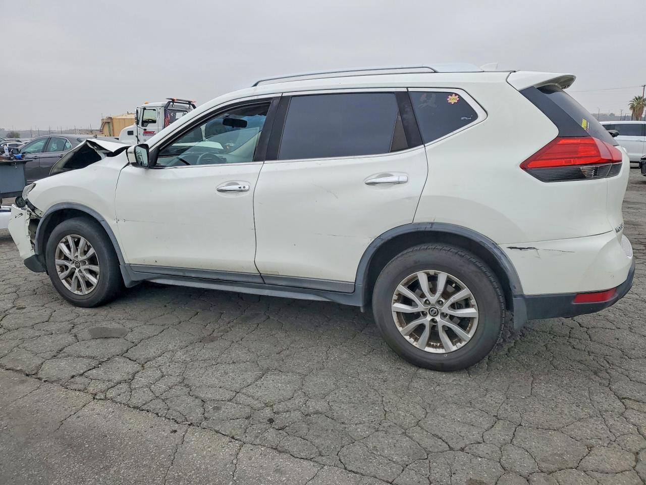 2017 NISSAN ROGUE