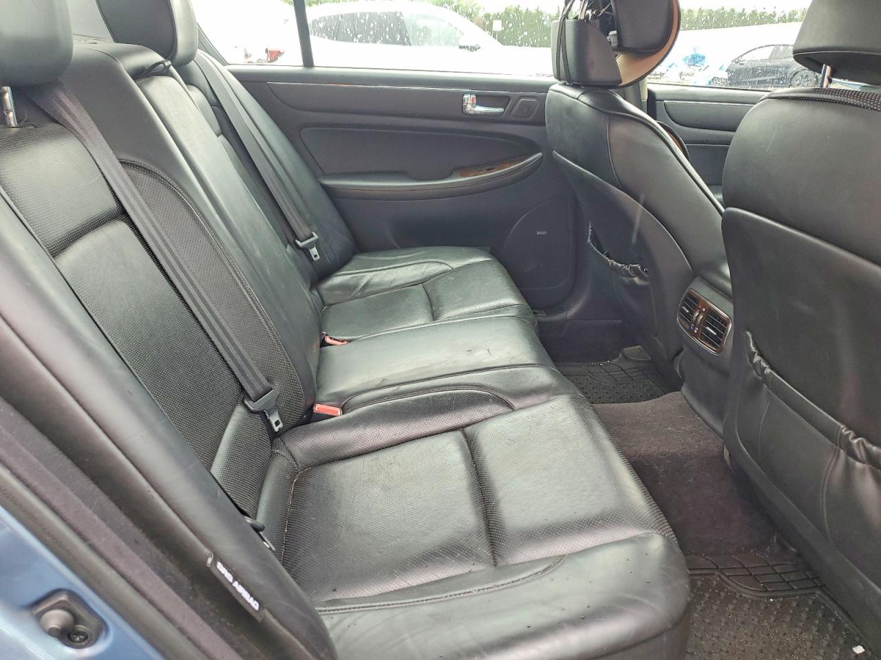 2010 HYUNDAI GENESIS