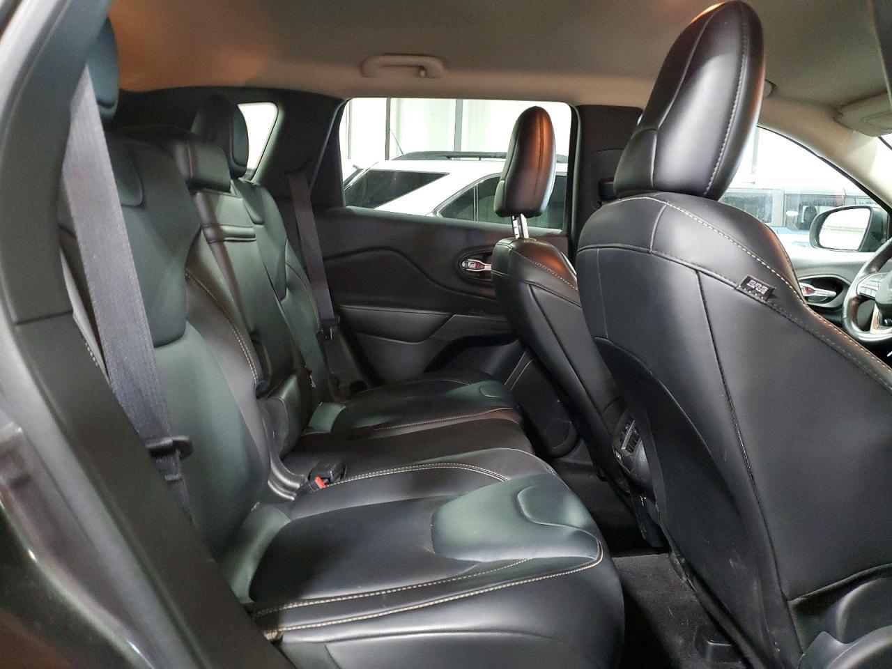2016 JEEP CHEROKEE