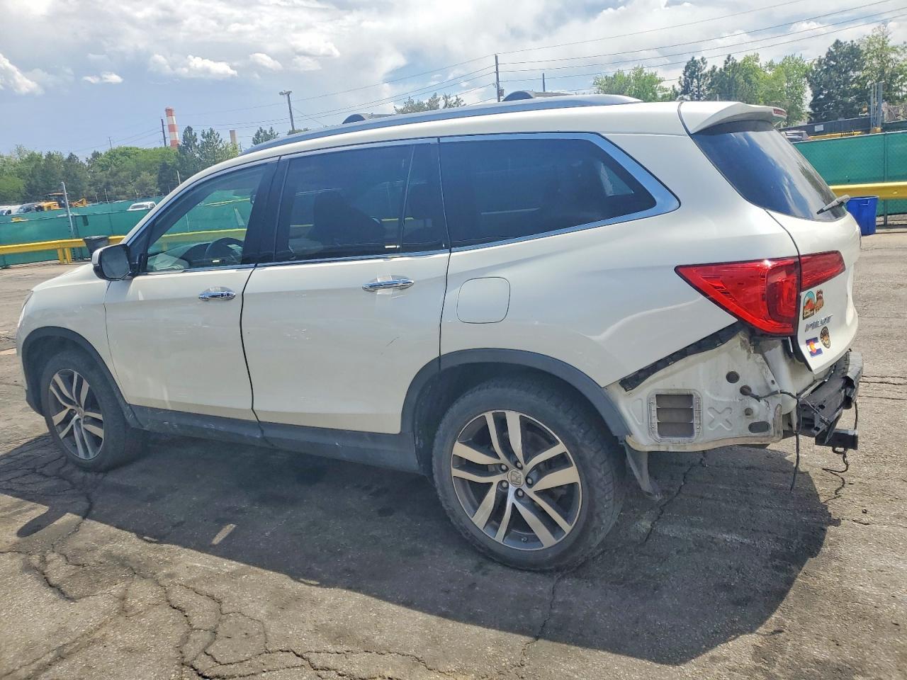 2017 HONDA PILOT