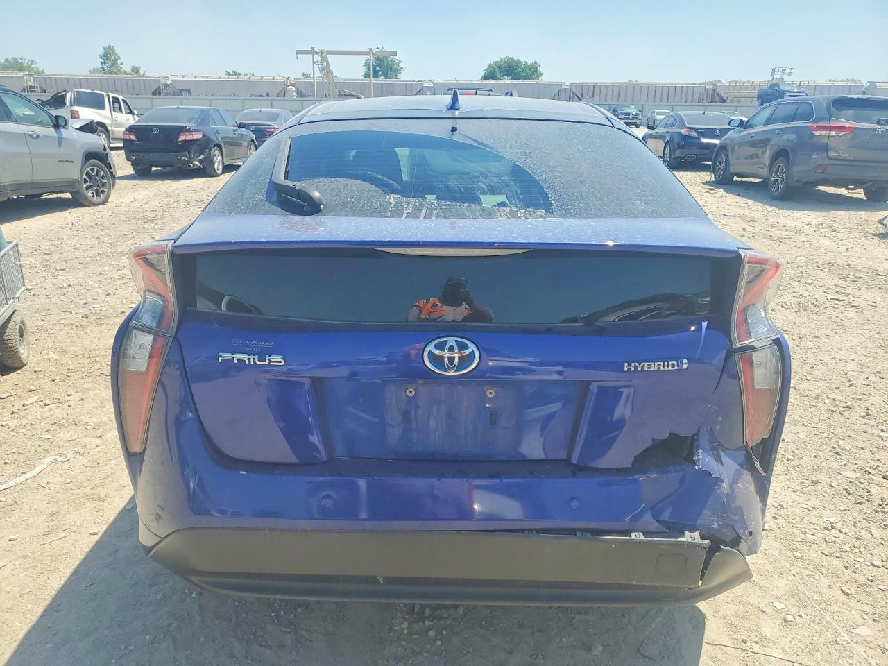 2017 TOYOTA PRIUS