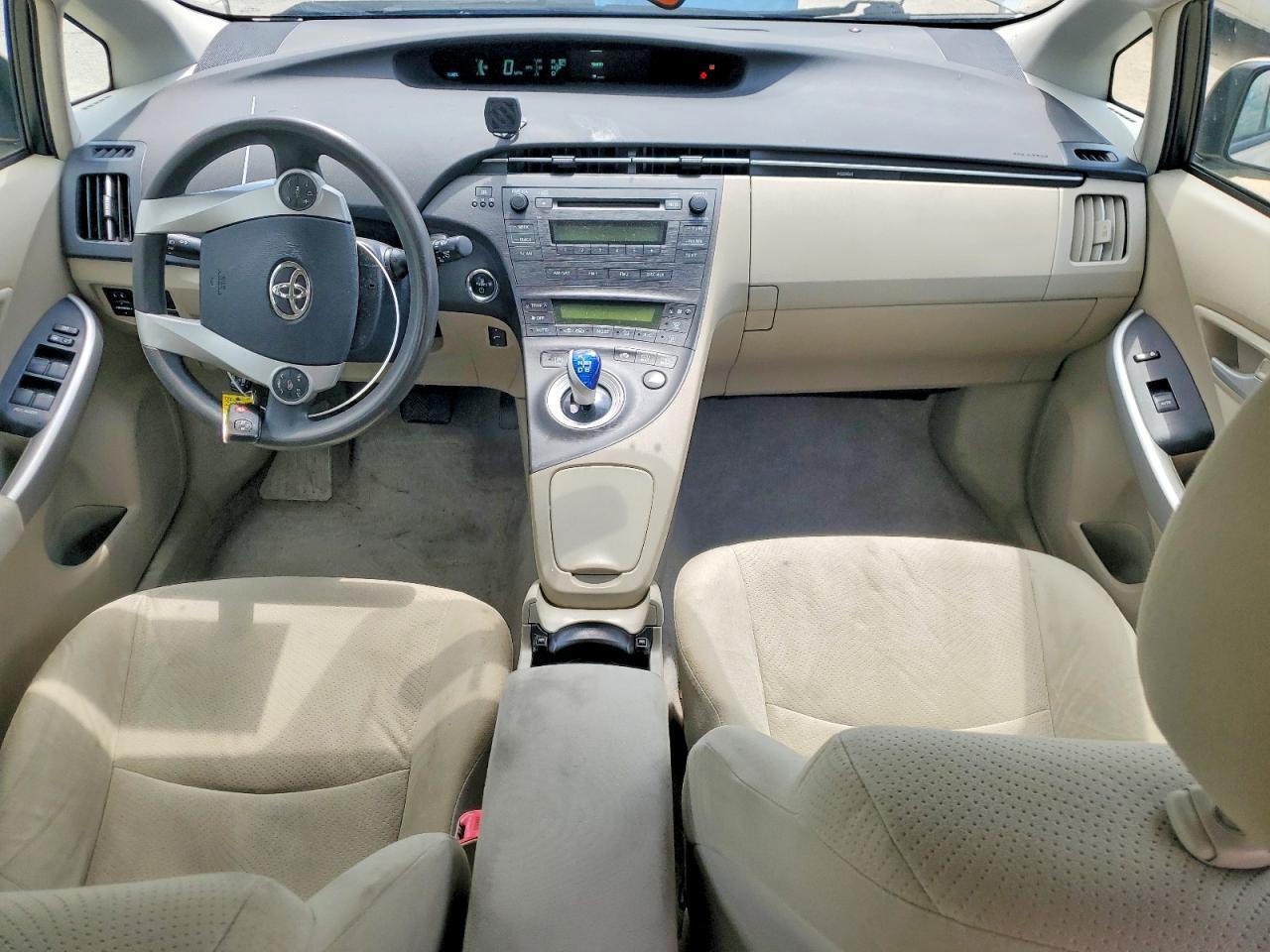 2011 TOYOTA PRIUS