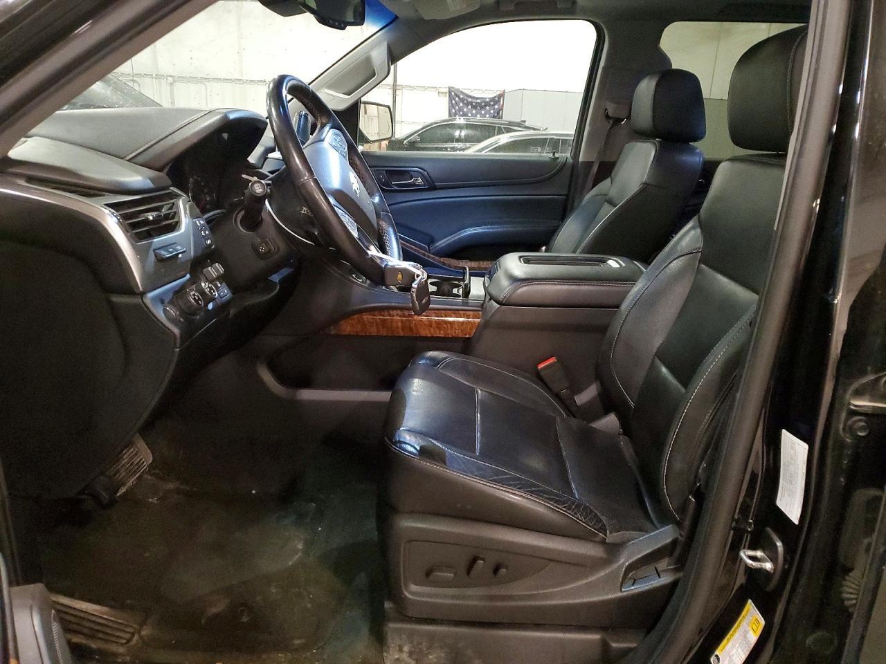 2016 CHEVROLET Suburban
