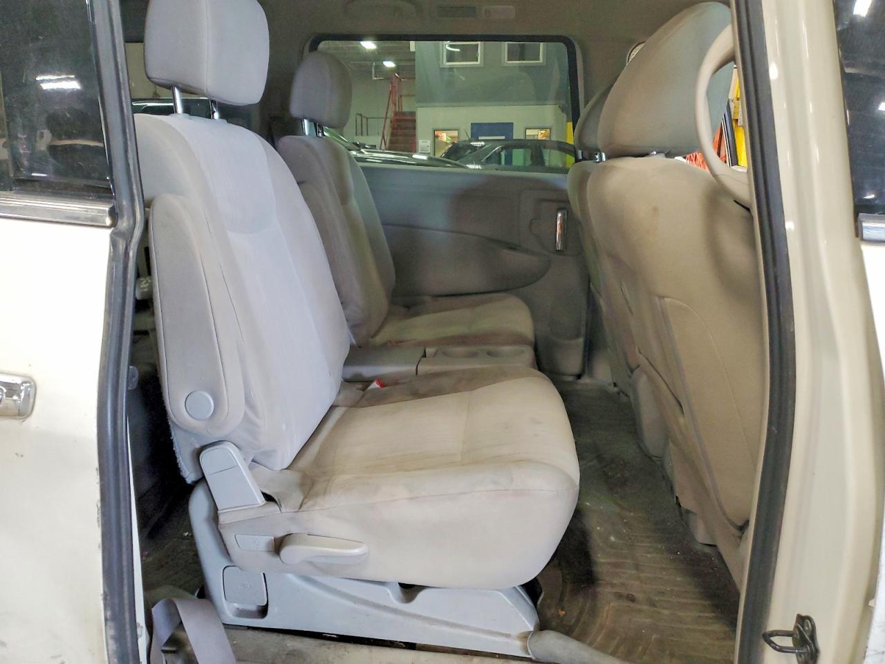 2016 NISSAN Quest