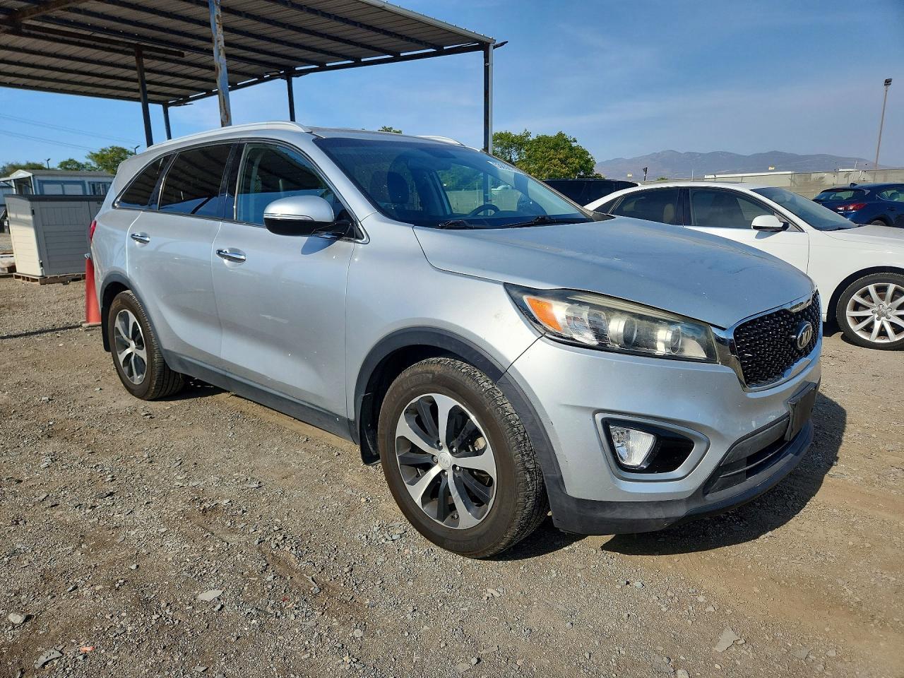 2017 KIA SORENTO