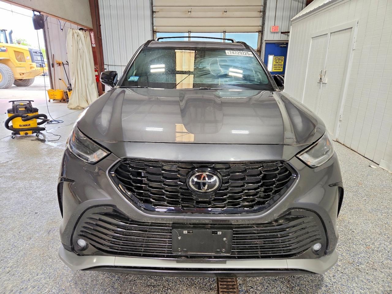 2023 TOYOTA HIGHLANDER
