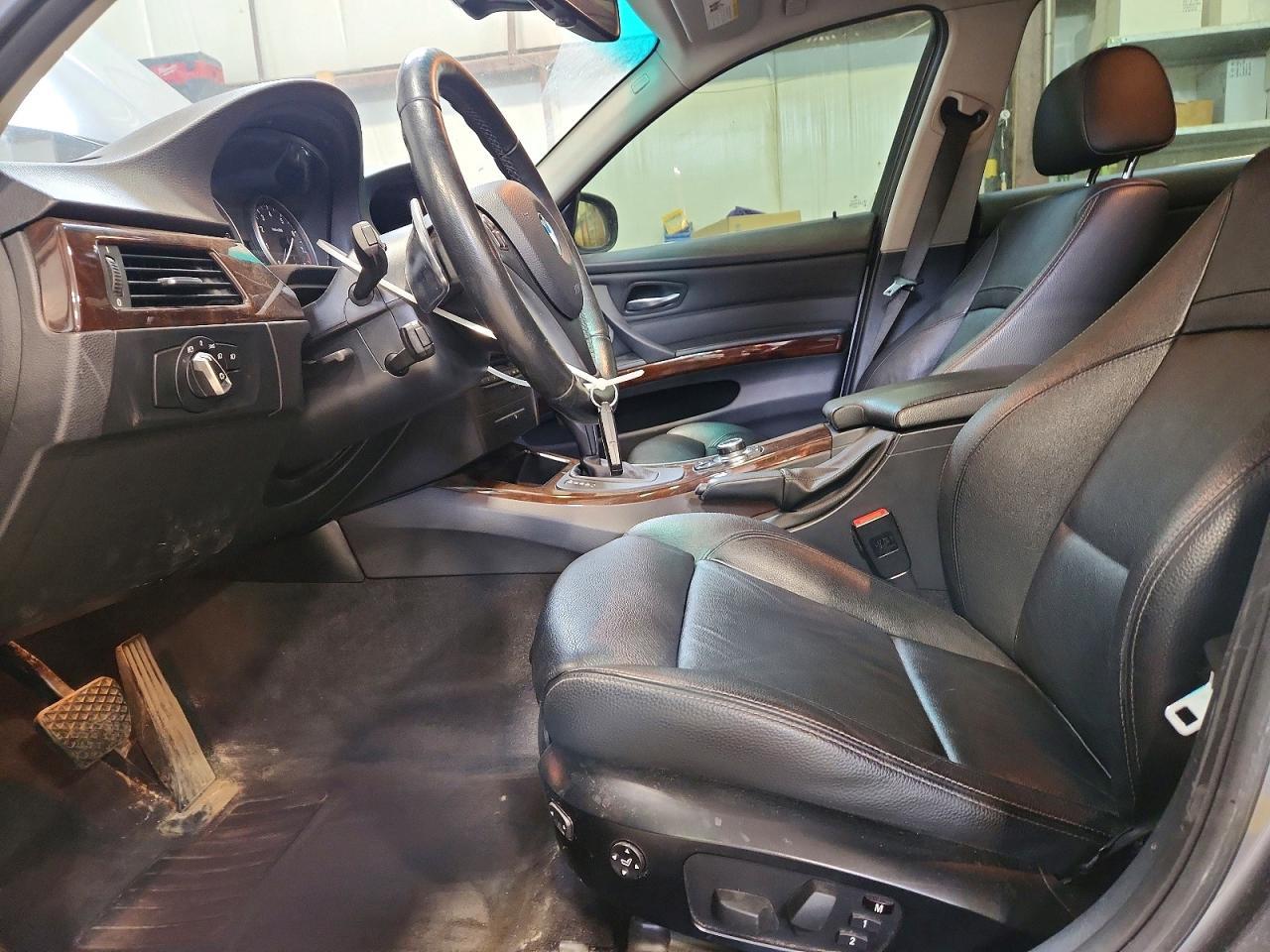 2011 BMW 3 SERIES