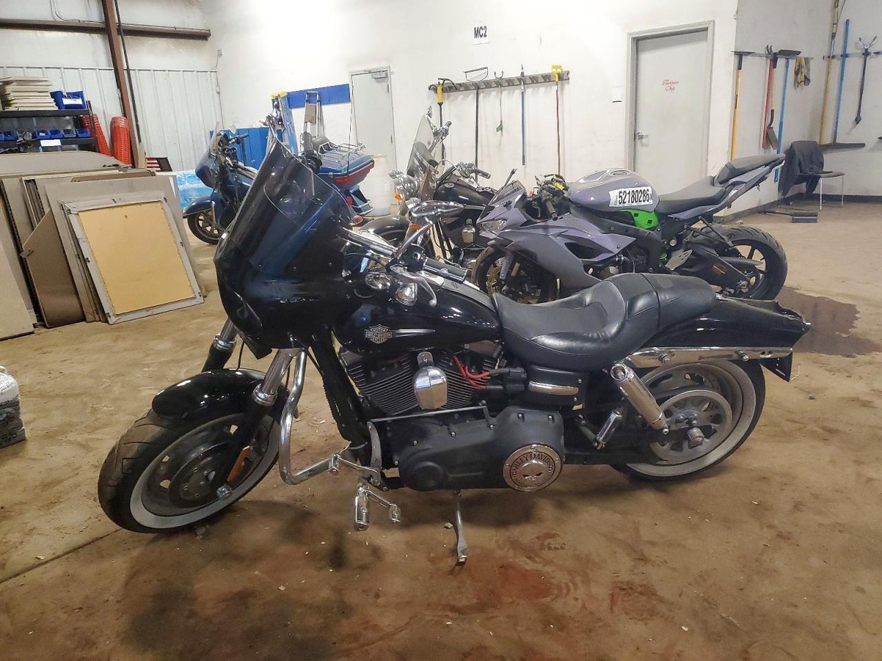 2011 HARLEY-DAVIDSON FXDF