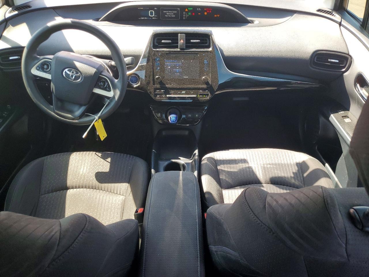 2016 TOYOTA PRIUS