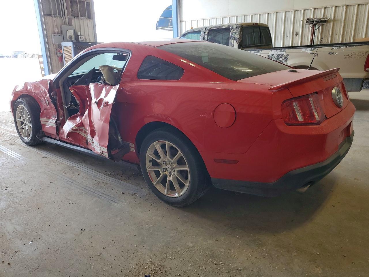 2011 FORD MUSTANG