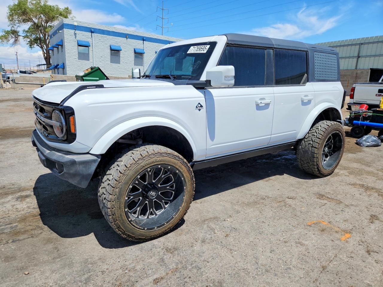 2024 FORD Bronco