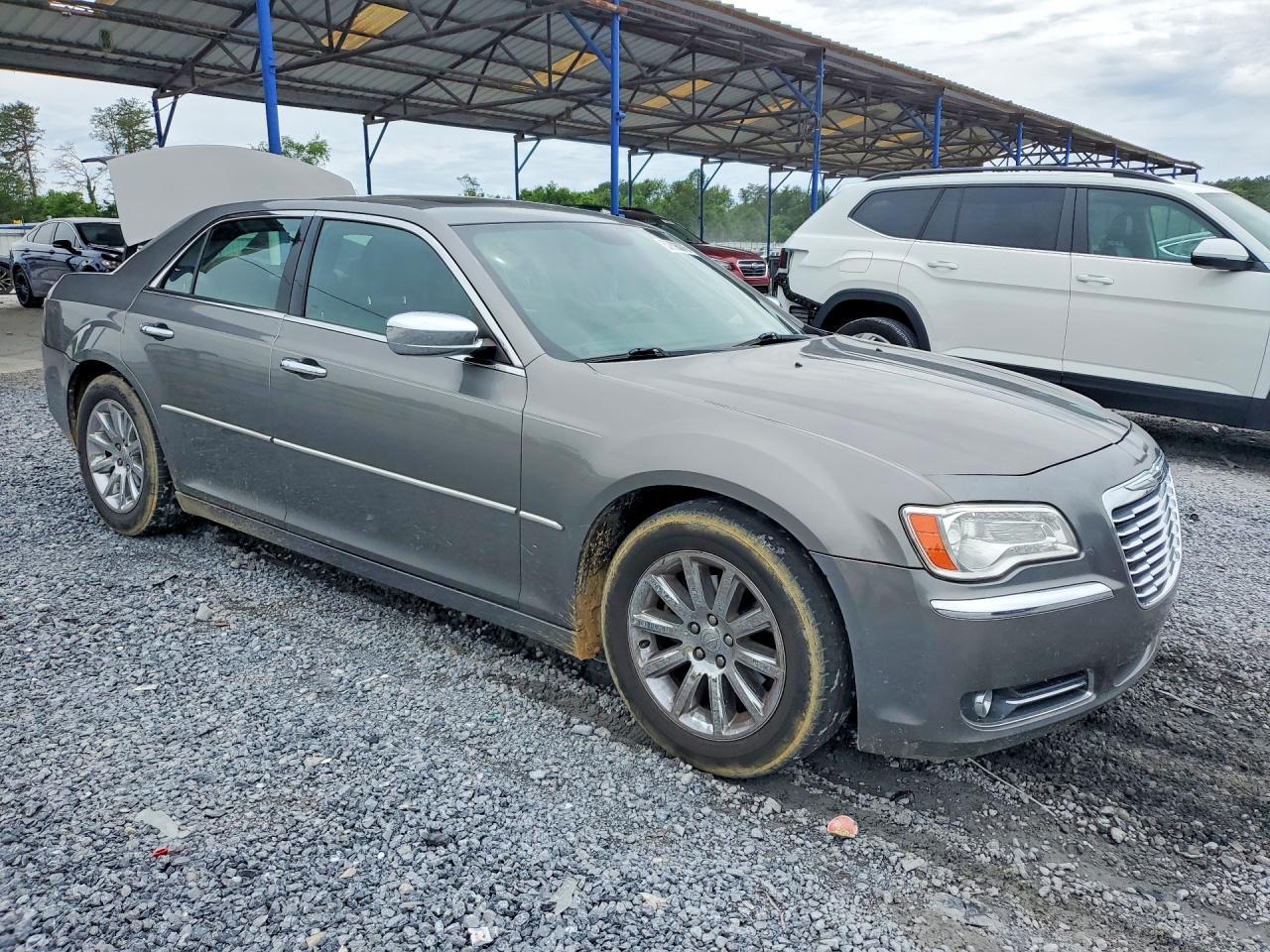 2011 CHRYSLER 300