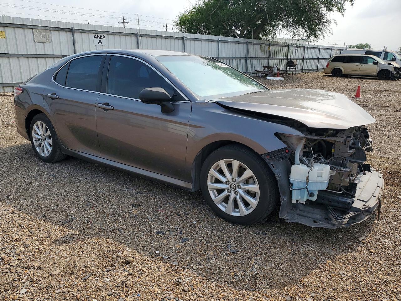 2018 TOYOTA CAMRY
