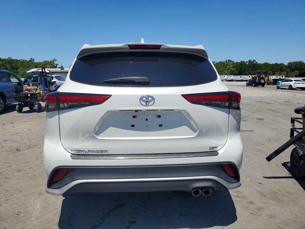 2022 TOYOTA HIGHLANDER