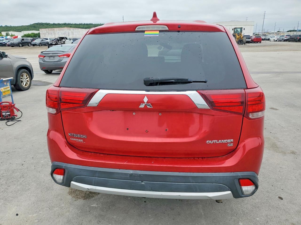 2018 MITSUBISHI outlander