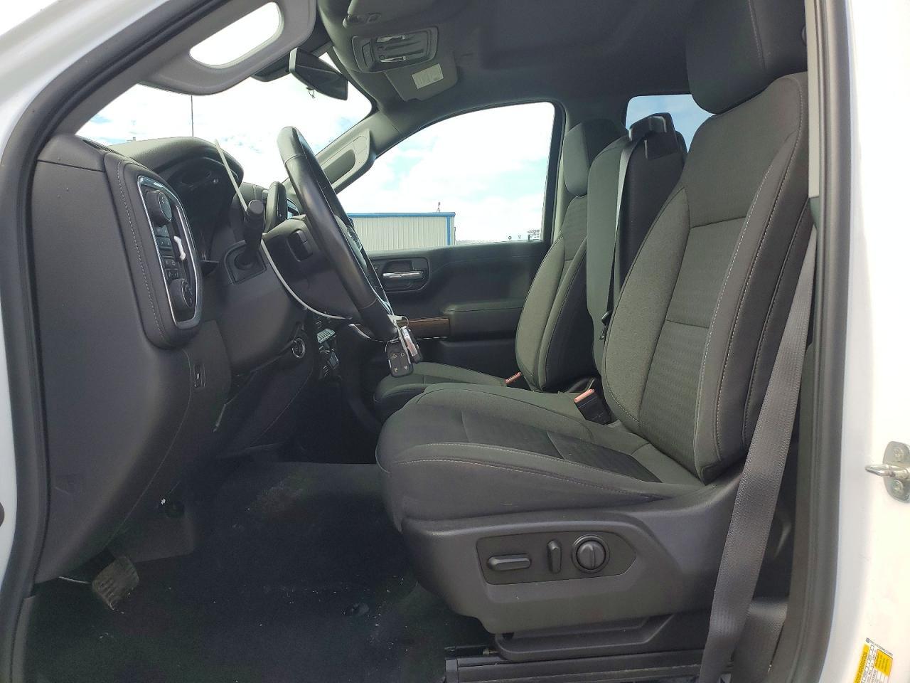 2021 CHEVROLET Silverado