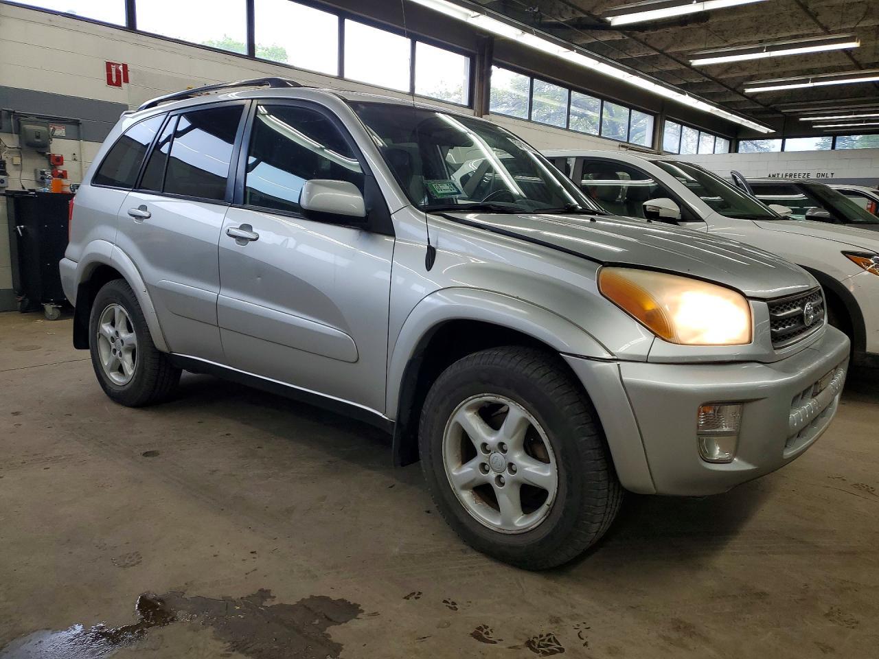 2002 TOYOTA RAV4