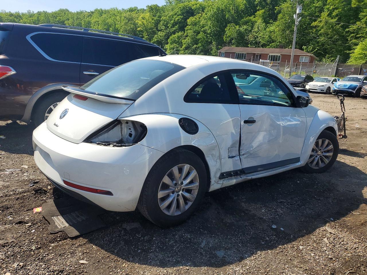 2017 VOLKSWAGEN Beetle