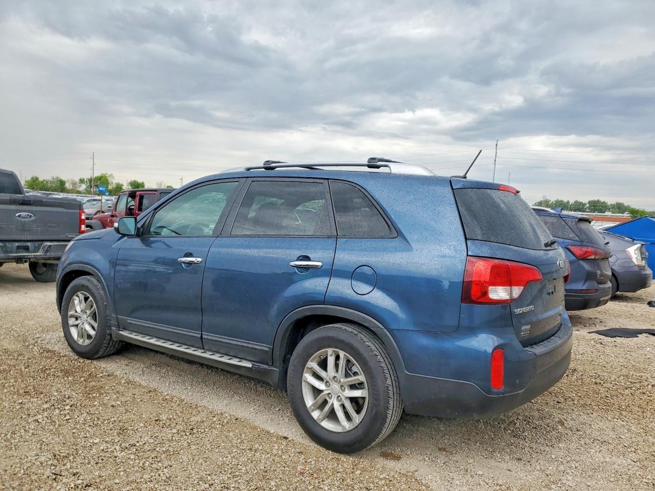 2015 KIA SORENTO