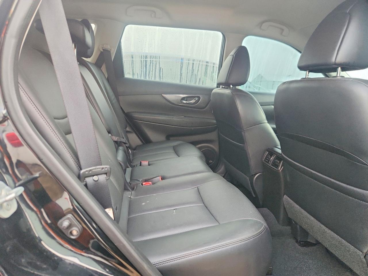 2014 NISSAN ROGUE