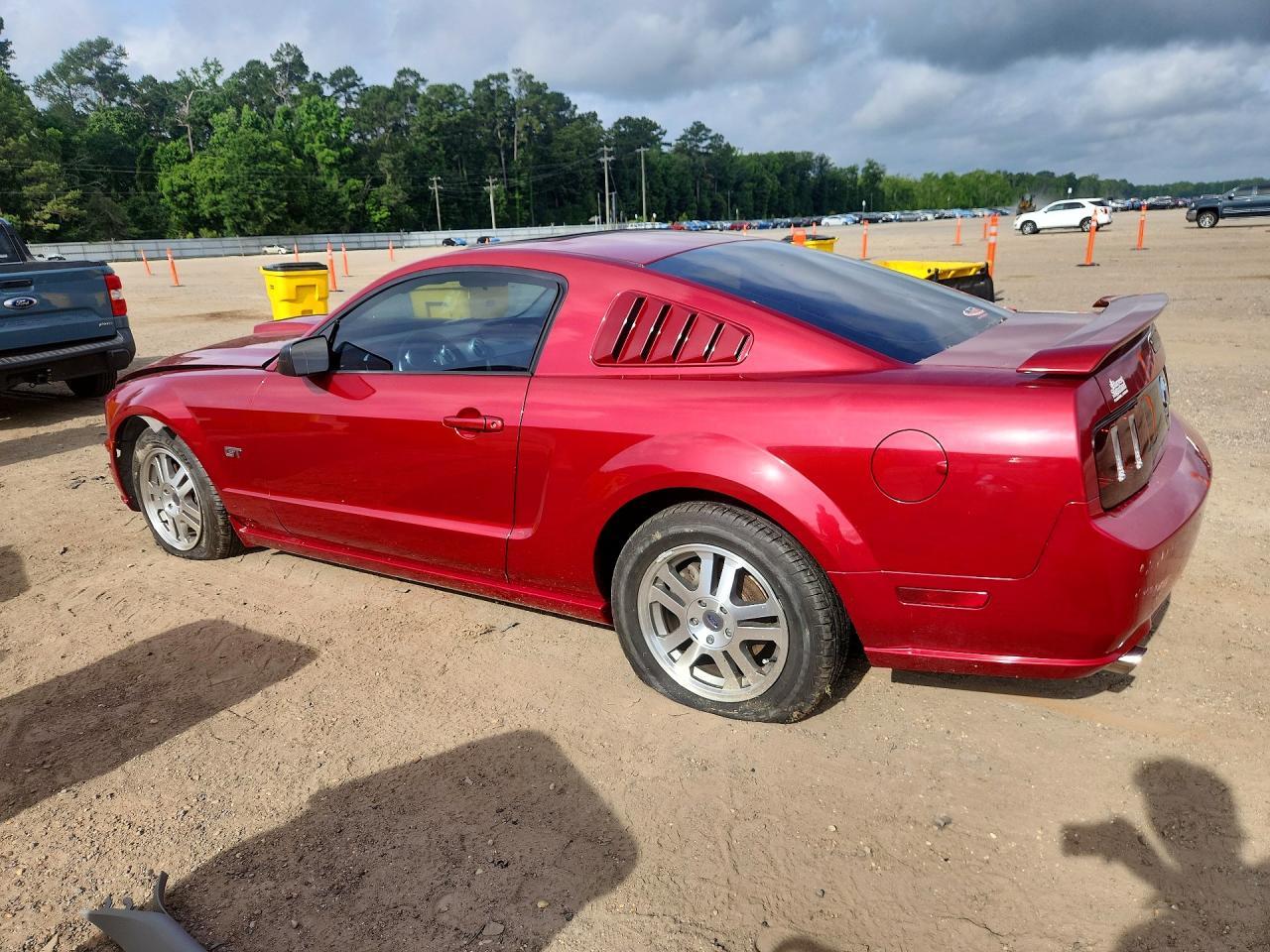 2005 FORD MUSTANG