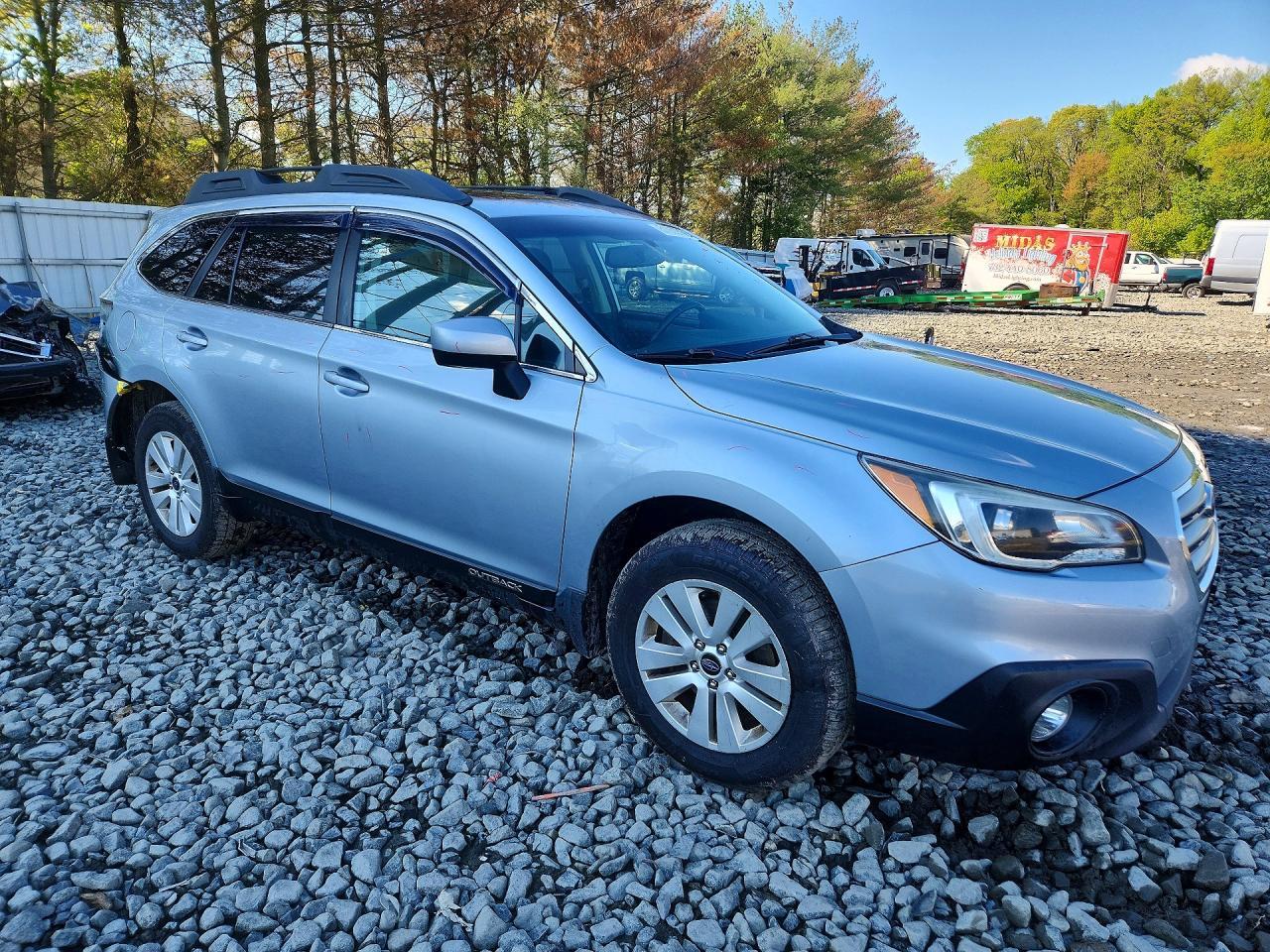 2015 SUBARU Outback