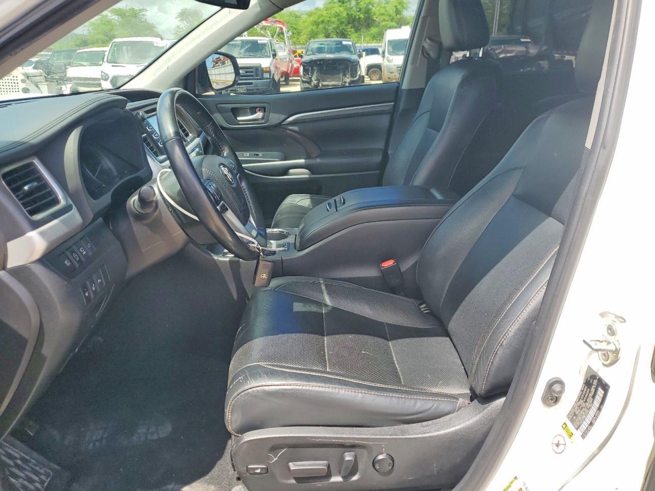 2019 TOYOTA HIGHLANDER
