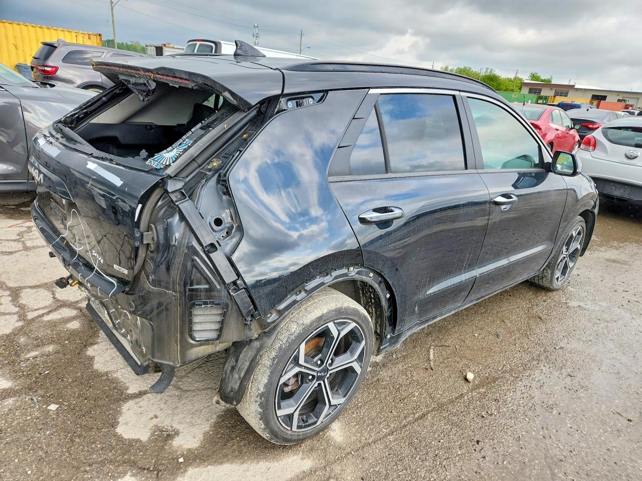2023 KIA Niro