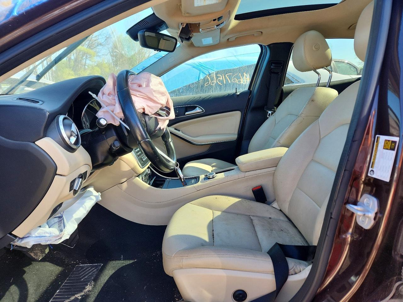 2015 MERCEDES-BENZ GLA-Class