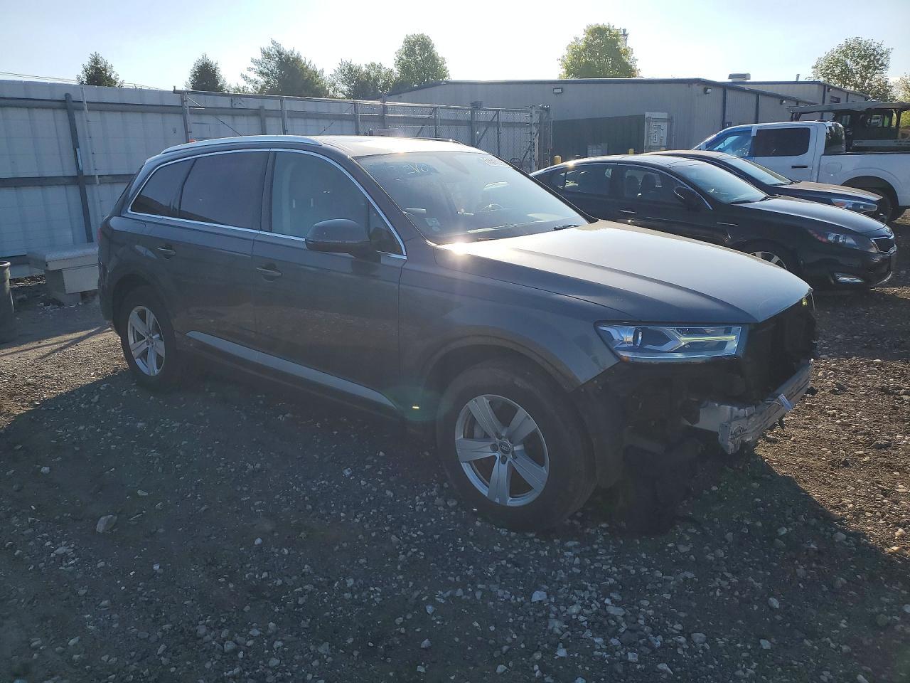 2018 AUDI Q7