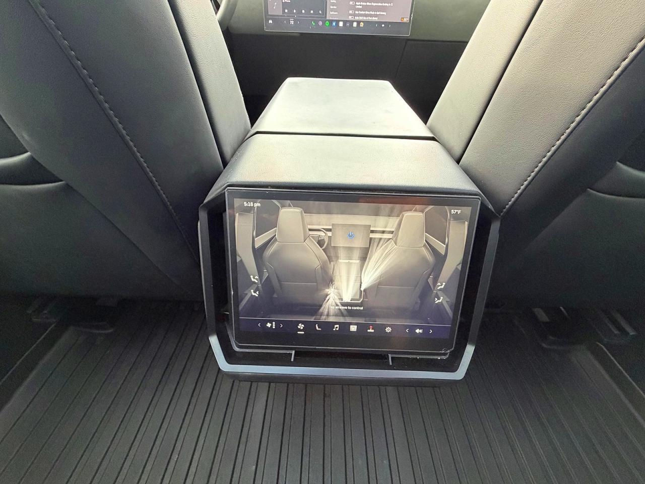 2024 TESLA Cybertruck