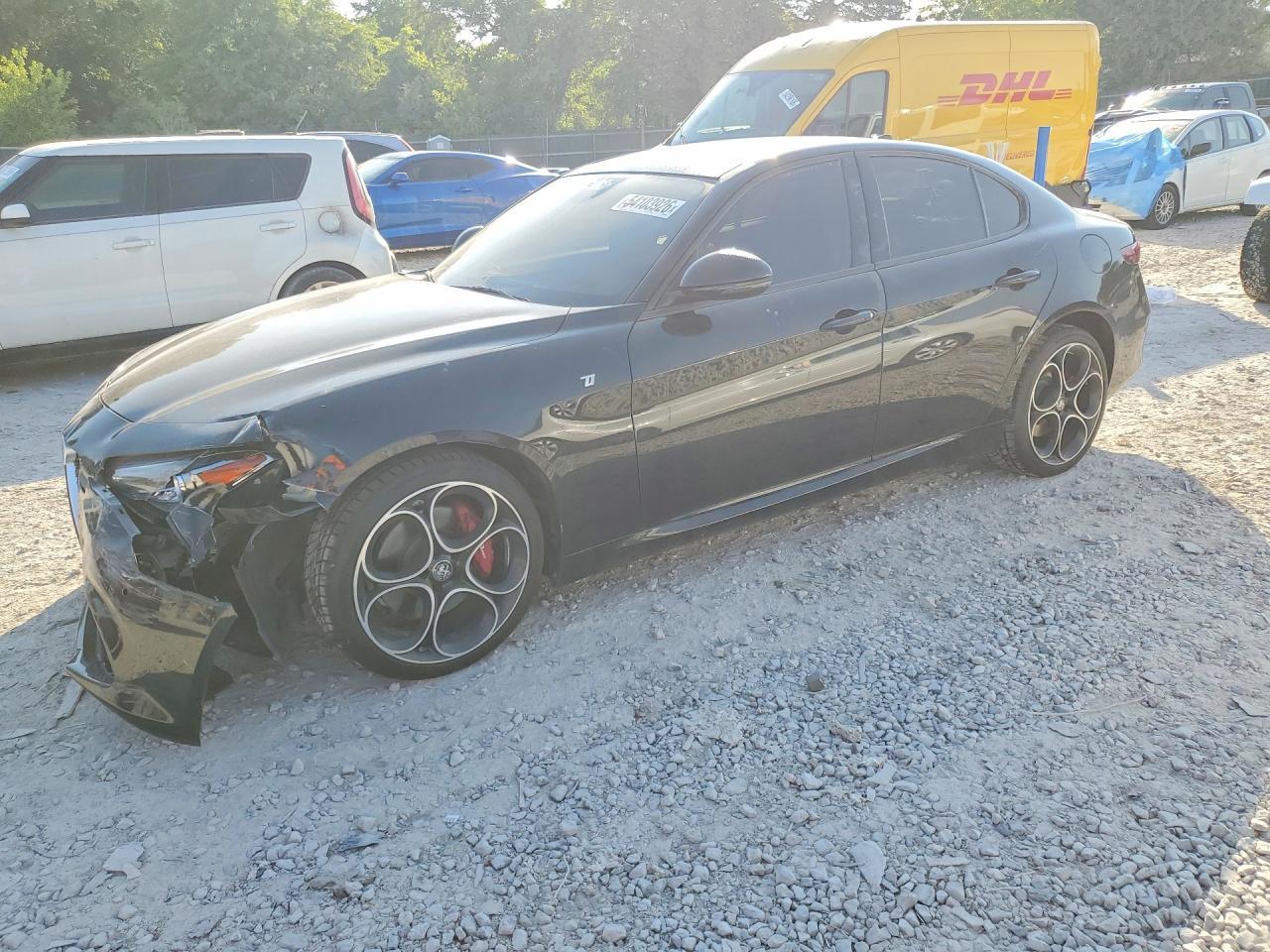2022 ALFA ROMEO Giulia