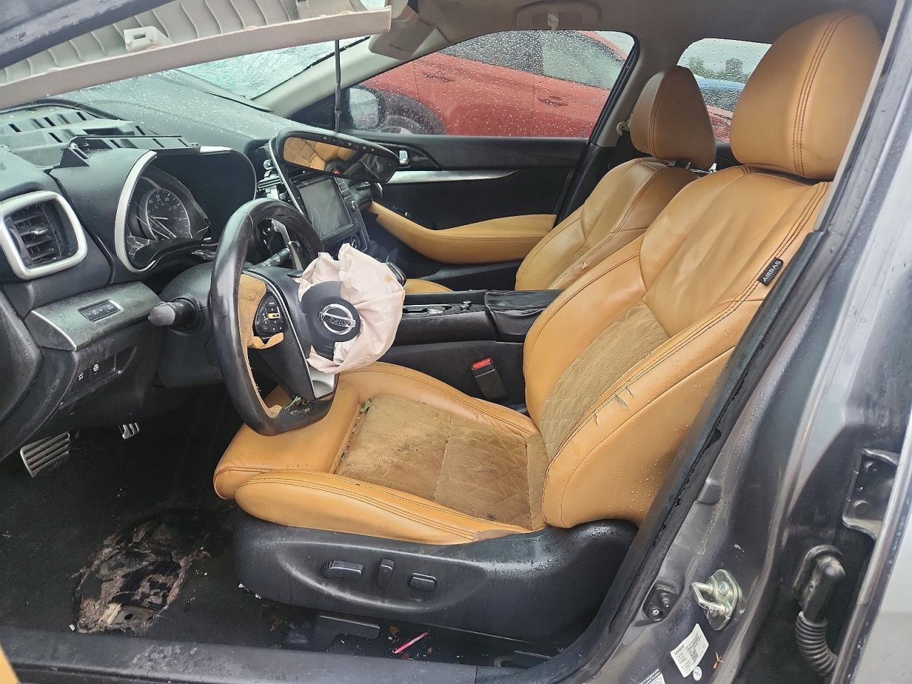 2016 NISSAN Maxima