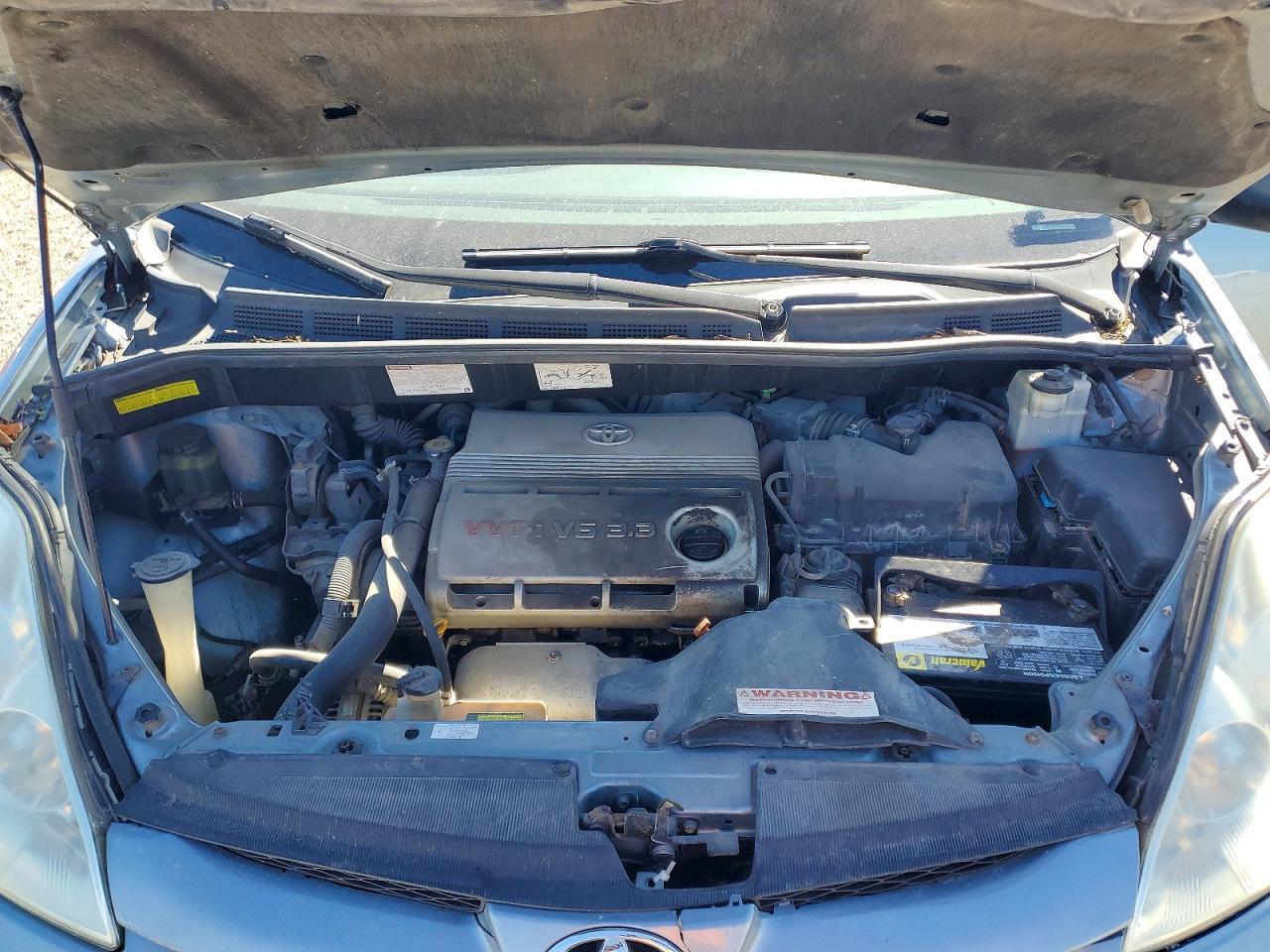 2006 TOYOTA SIENNA