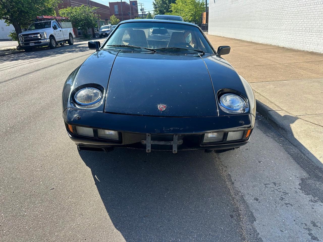 1982 PORSCHE 928