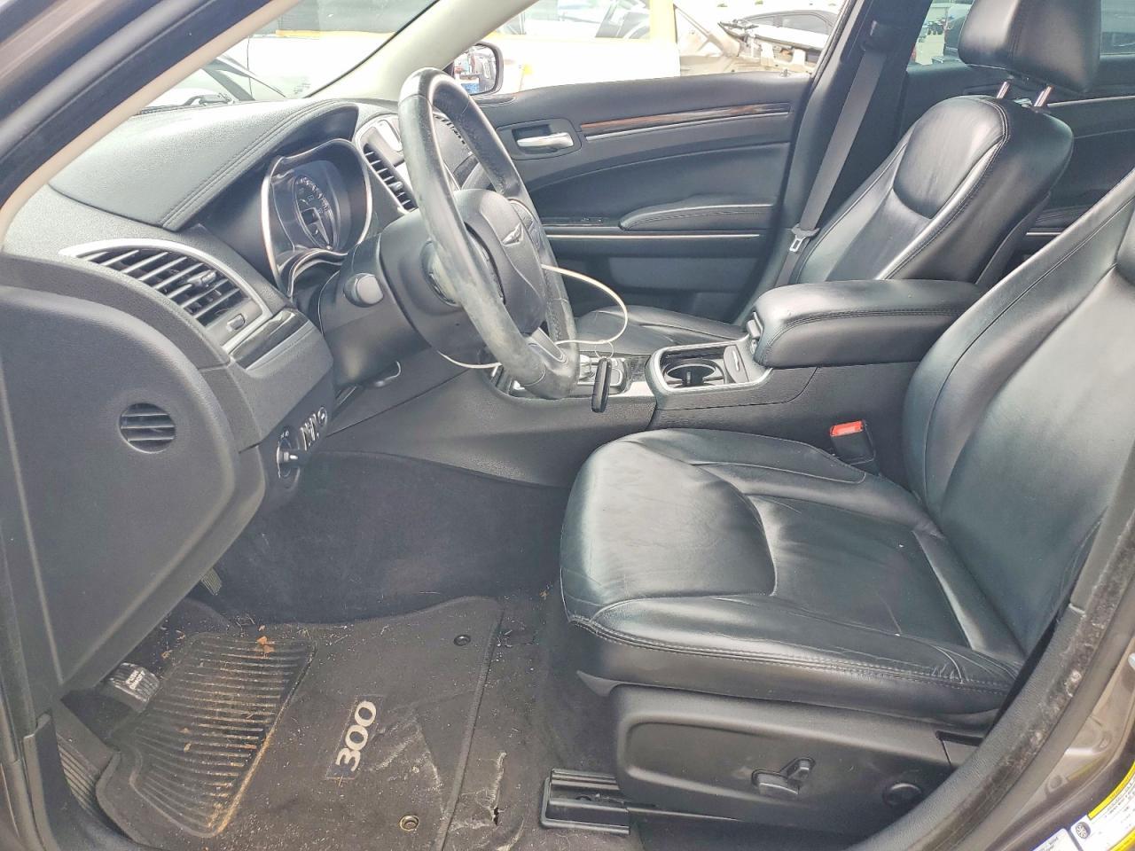 2016 CHRYSLER 300