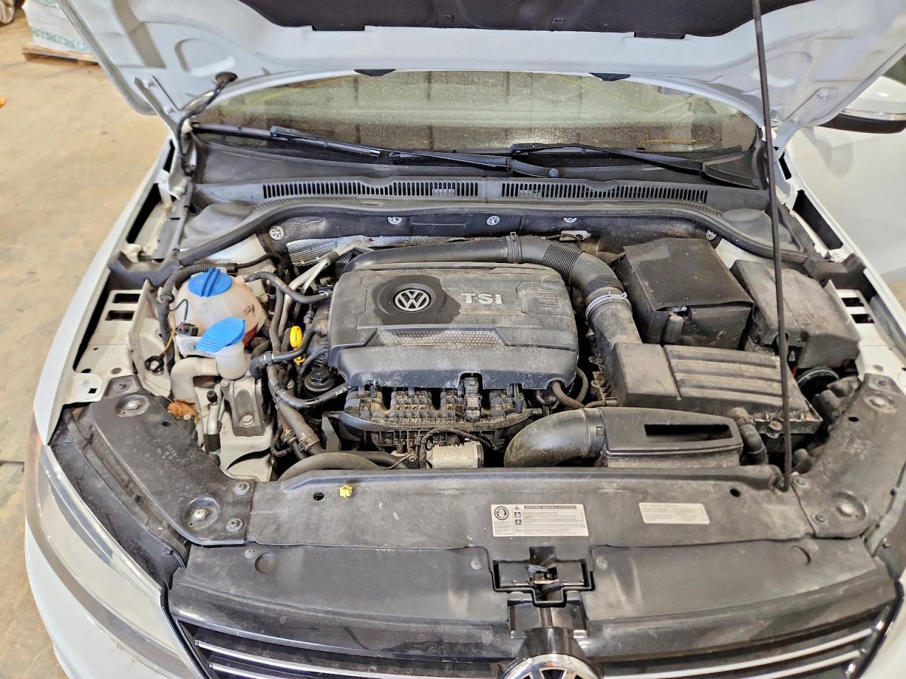 2014 VOLKSWAGEN JETTA