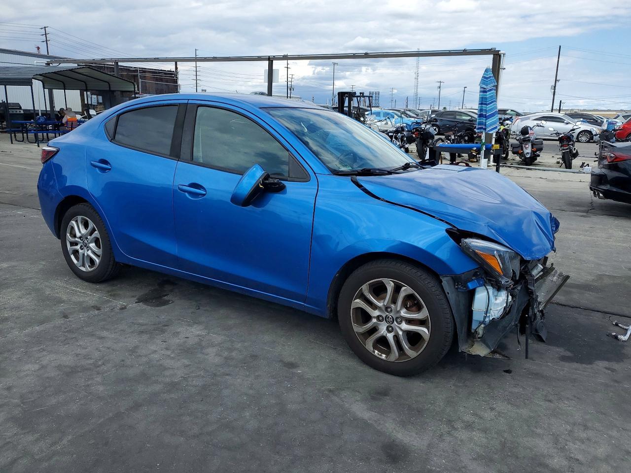 2018 TOYOTA YARIS