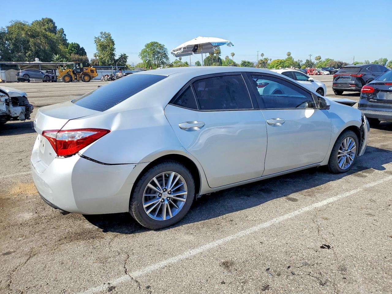 2015 TOYOTA COROLLA