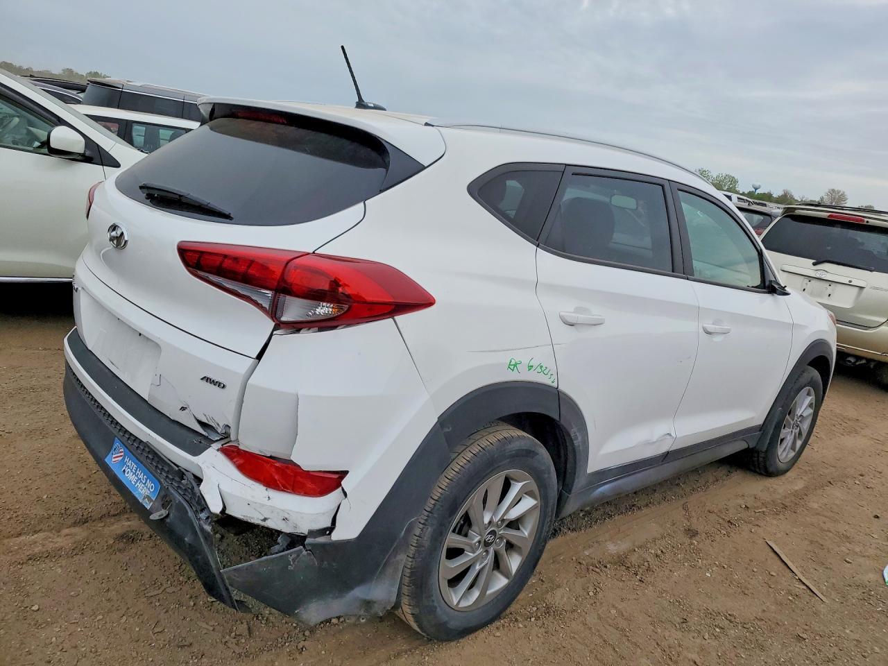 2016 HYUNDAI TUCSON
