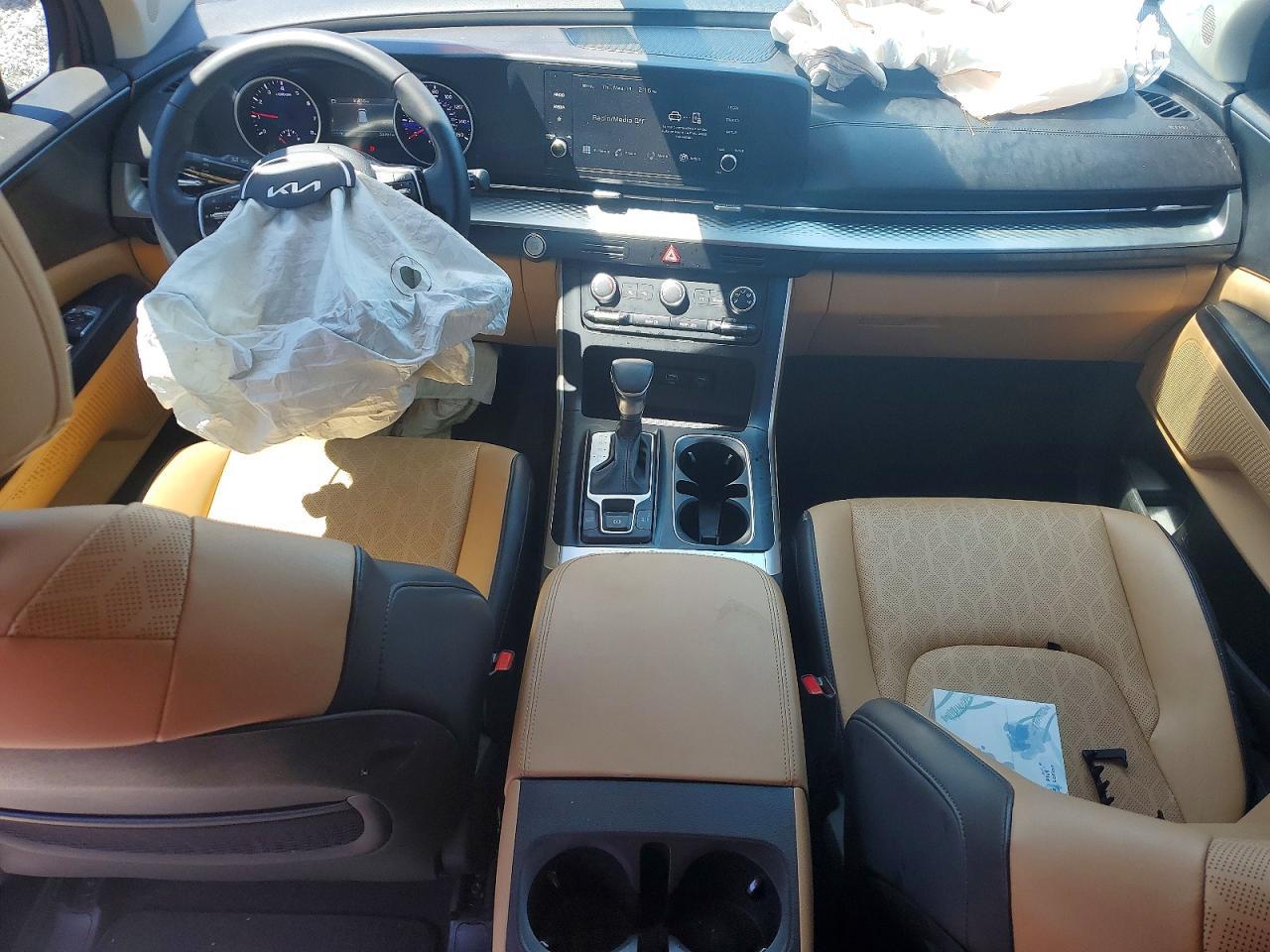 2023 KIA Carnival