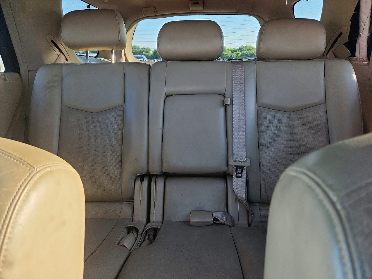 2005 CADILLAC SRX