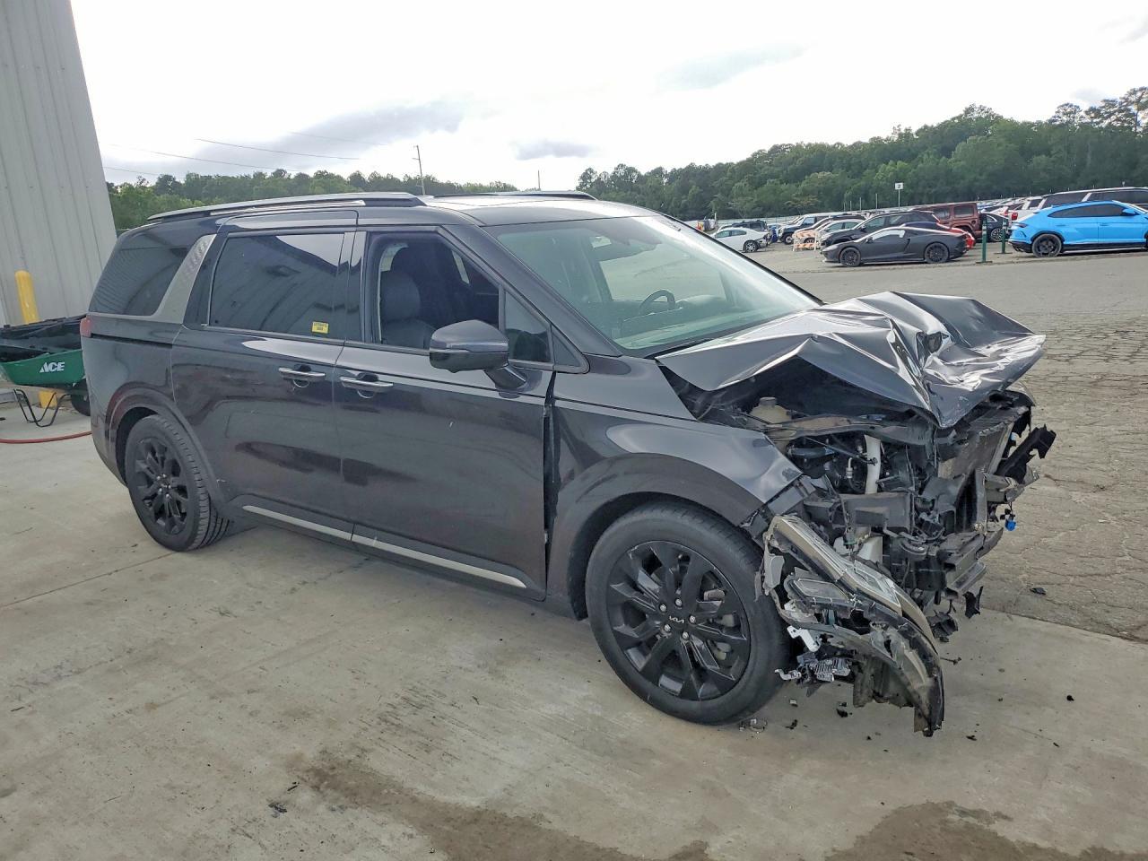 2024 KIA Carnival