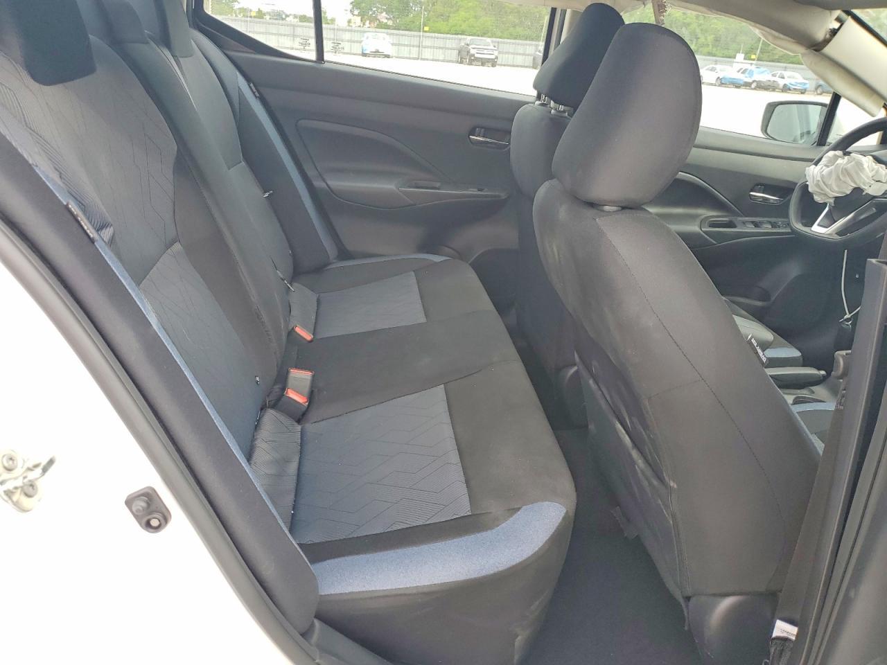 2025 NISSAN VERSA