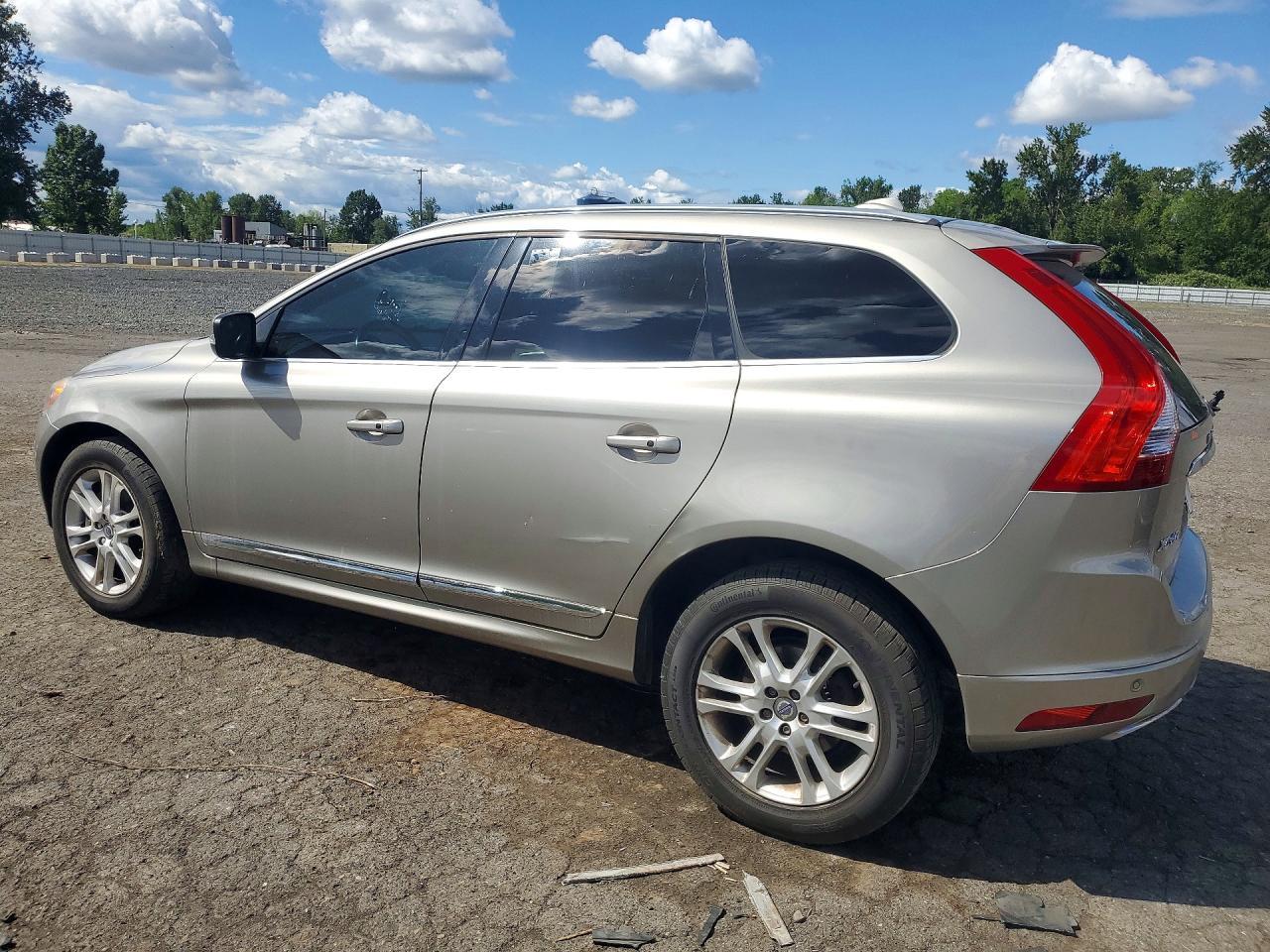 2016 VOLVO XC60