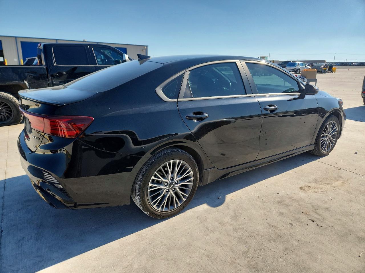 2024 KIA FORTE