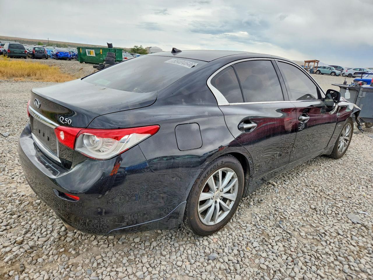 2016 INFINITI Q50